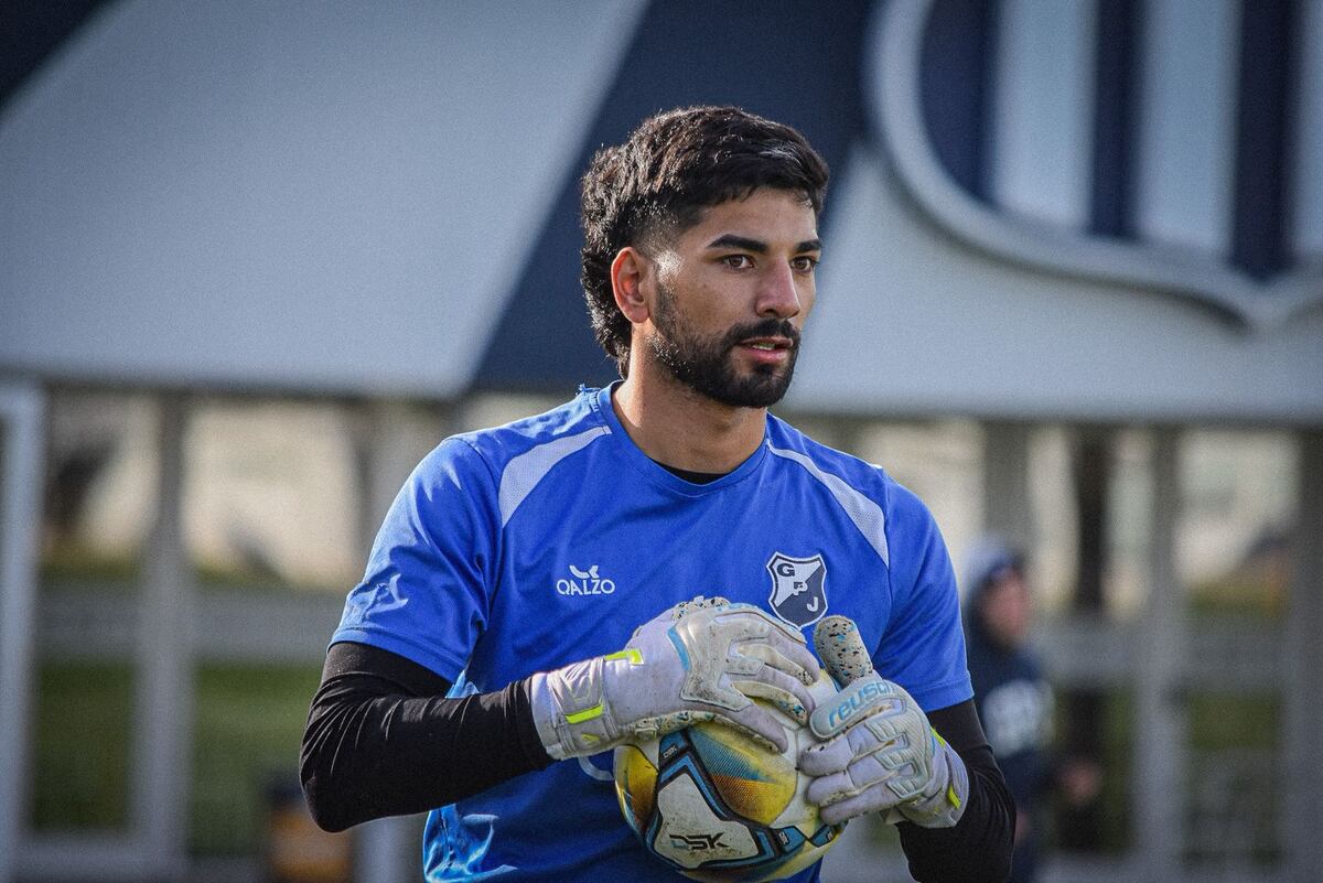 Moyano durante un amistoso de Juniors en el predio de Talleres (Foto: Maca Paolini /Prensa GPJ).