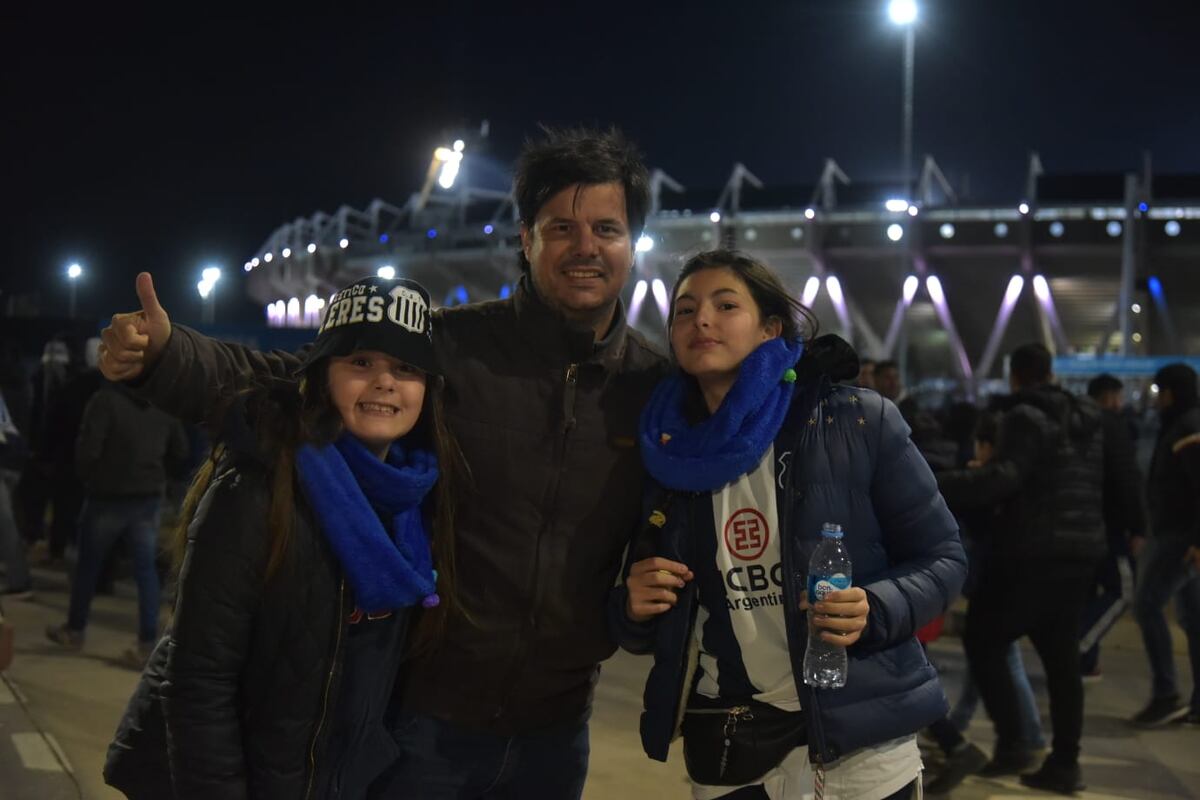 Las y los Cara 'e Cancha de Talleres en la previa del partido con Vélez por la Copa Libertadores. (Facundo Luque y Javier Ferreyra)