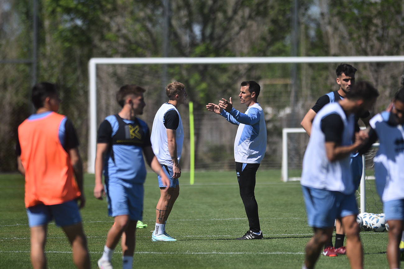 Entrenamiento de Belgrano en Villa Esquiu. foto Pedro Castillo