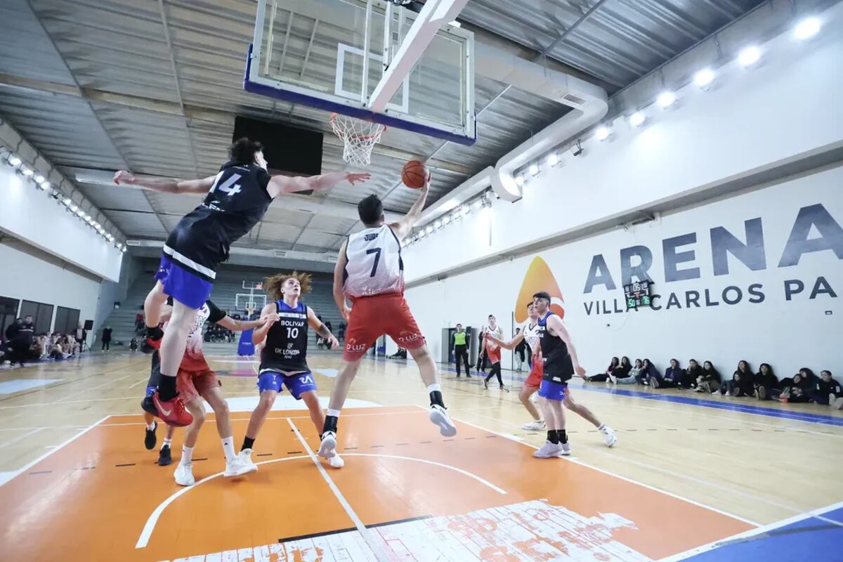 Bochas de Colonia Caroya se consagró campeón de la Copa La Voz en el Centenario de la ACBB al vencer en la final a Bolívar de Carlos Paz. (@germanlr73 / ACBB)