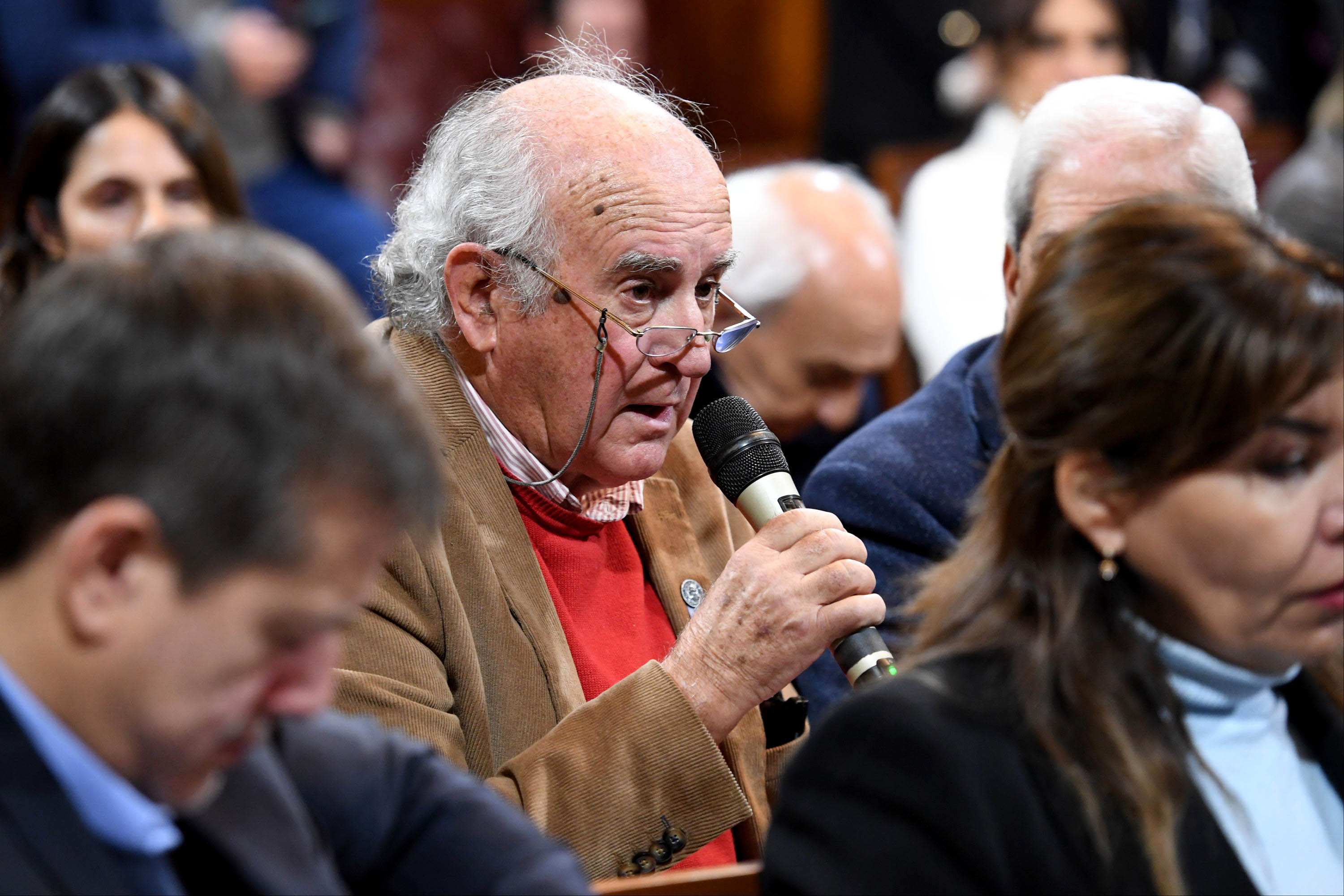 El senador Oscar Parrilli (Unión por la Patria) criticó a los jueces que fallaron contra Cristina Kirchner (Foto: Comunicación Senado)