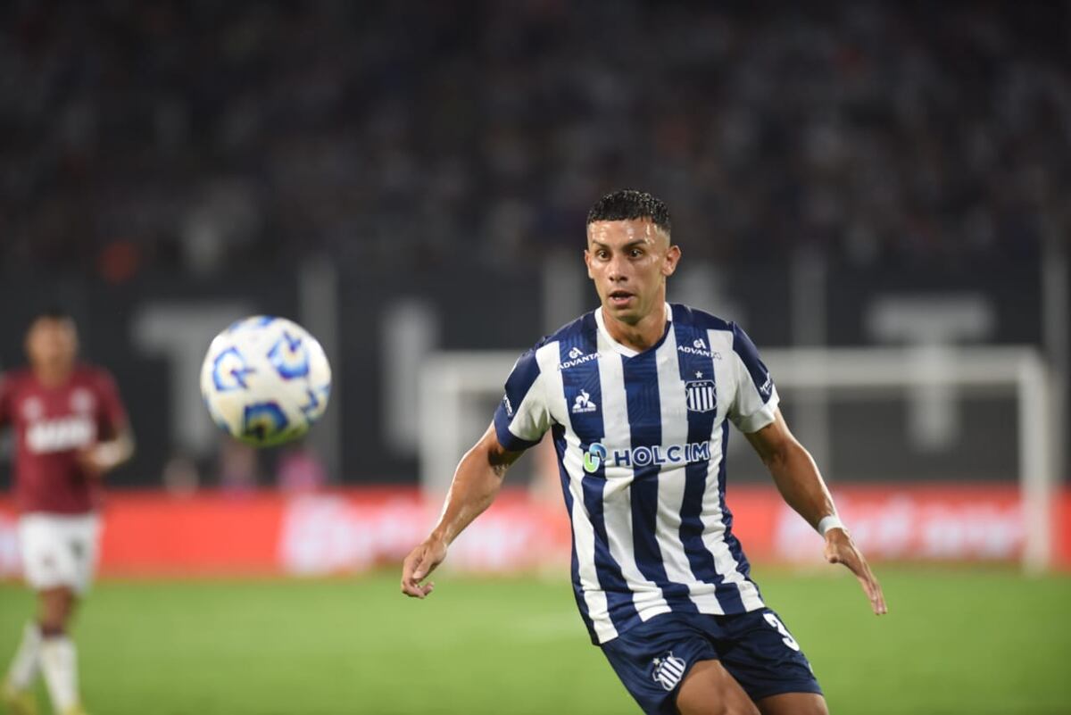 Talleres en su partido ante Lanús. (Javier Ferreyra / La Voz).