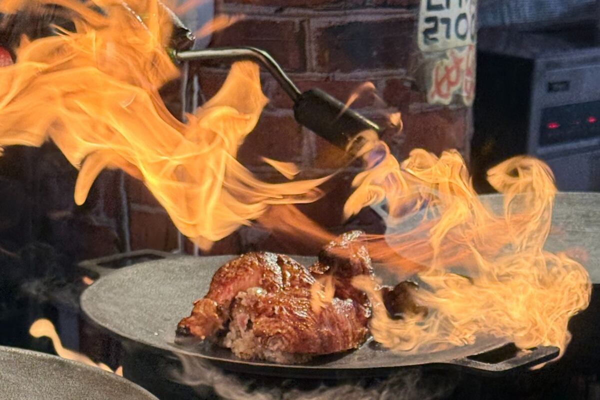 Chefs dicen que el chamuscado deliberado, el tostado y la caramelización crean compuestos que agregan complejidad a los platos. (Imagen ilustrativa)