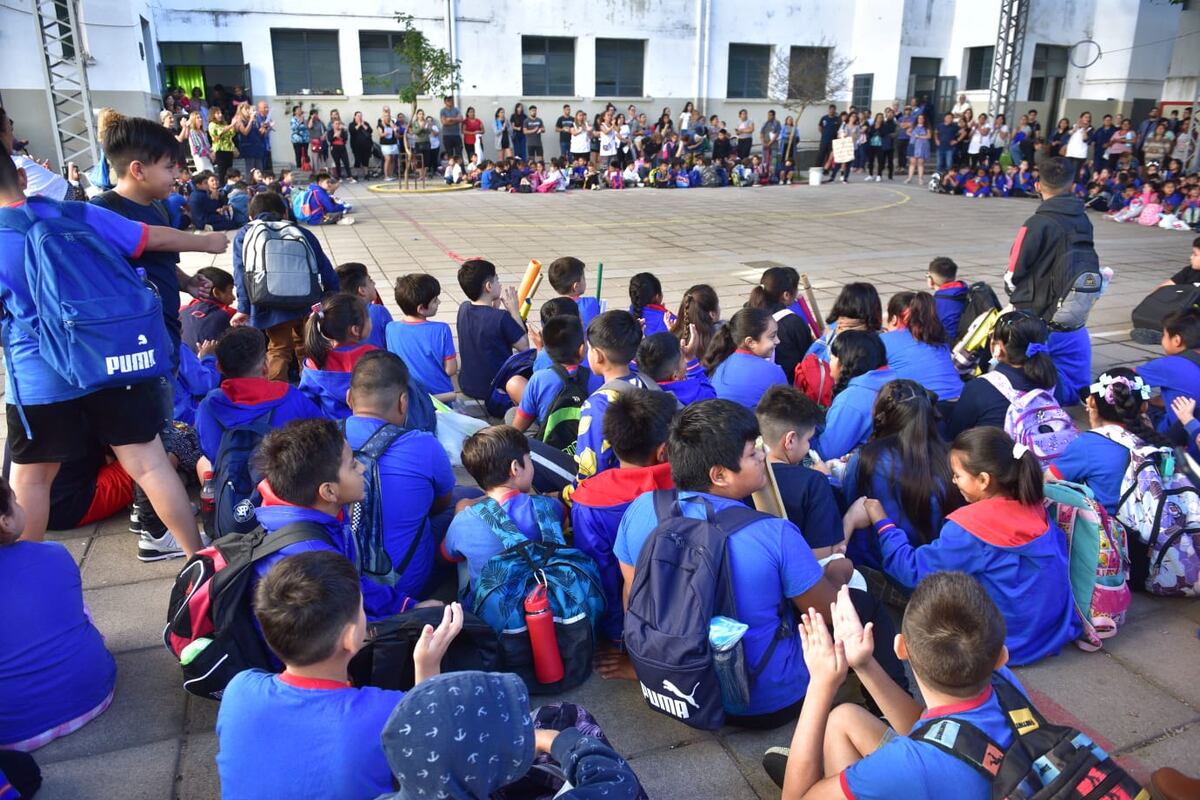 Primer día de clases en Córdoba. (Ramiro Pereyra/La Voz)
