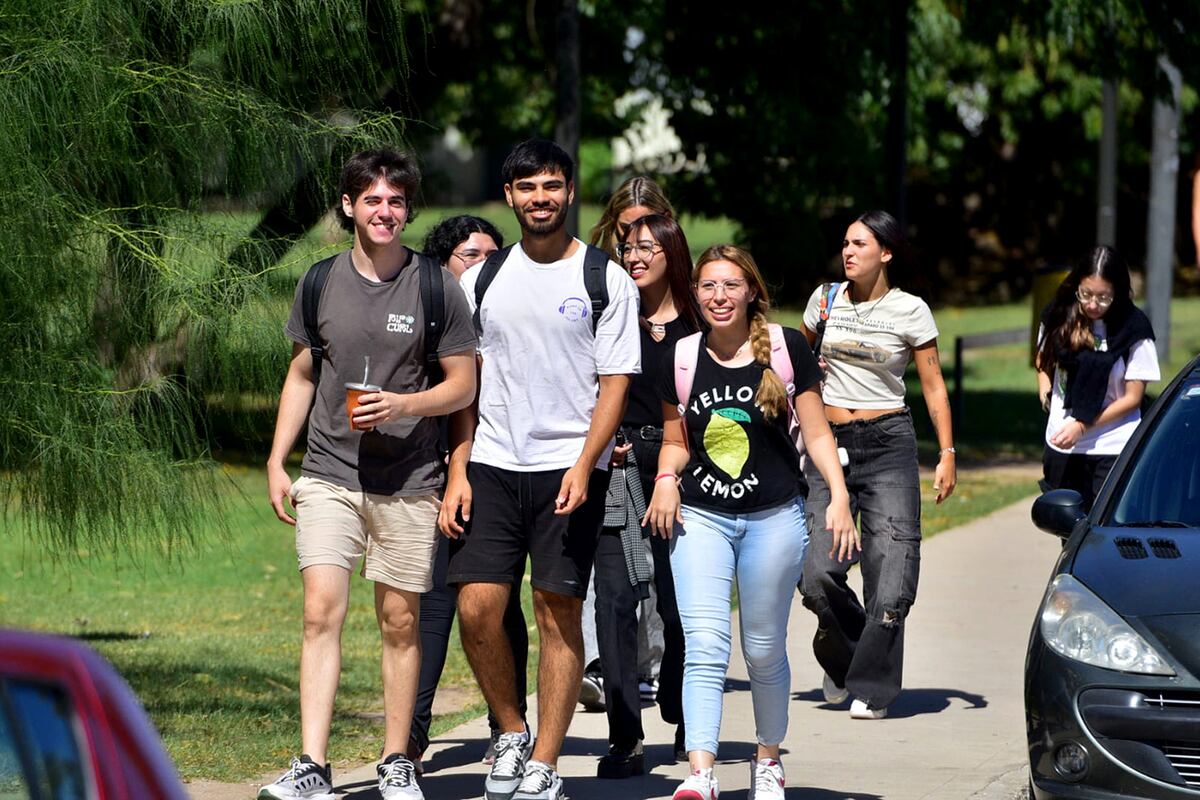 UNC. Estudiantes de la Univesidad Nacional de Córdoba. (José Gabriel Hernández / La Voz)