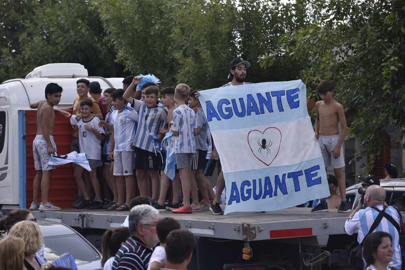 El pueblo de Calchín, de donde es oriundo Julián Álvarez, vivió una fiesta luego de la final de la Copa del Mundo. (José Gabriel Hernández / La Voz)