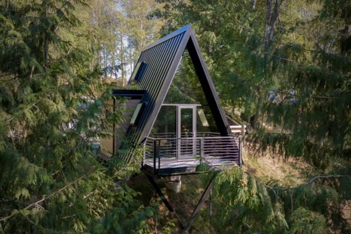 Casa del árbol privada en Highland Farm. (Foto: Airbnb)