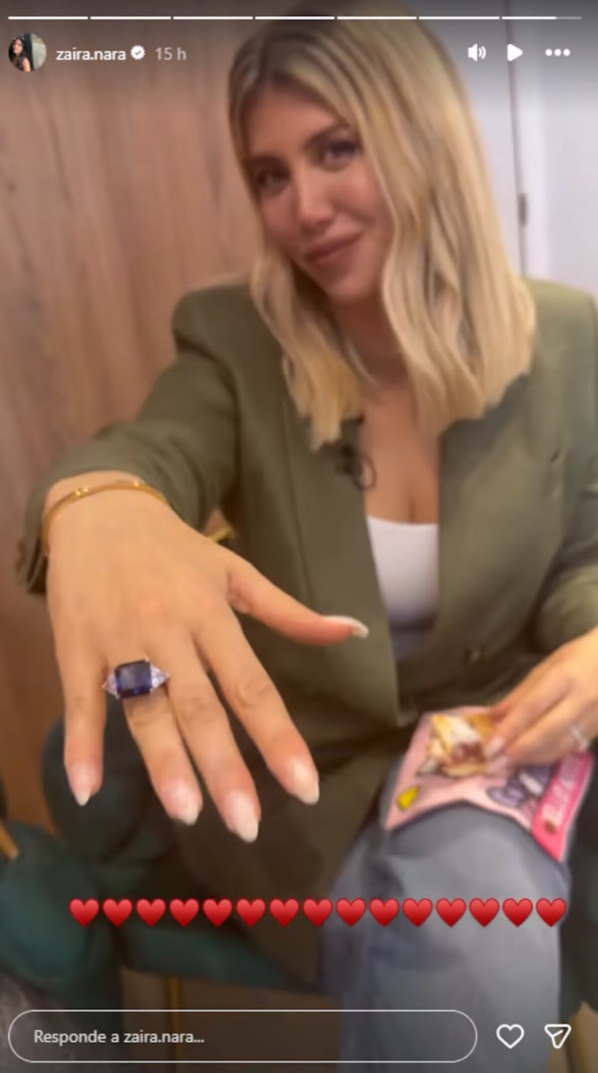 Zaira Nara sorprendió a Wanda en su cumpleaños con un anillo simbólico