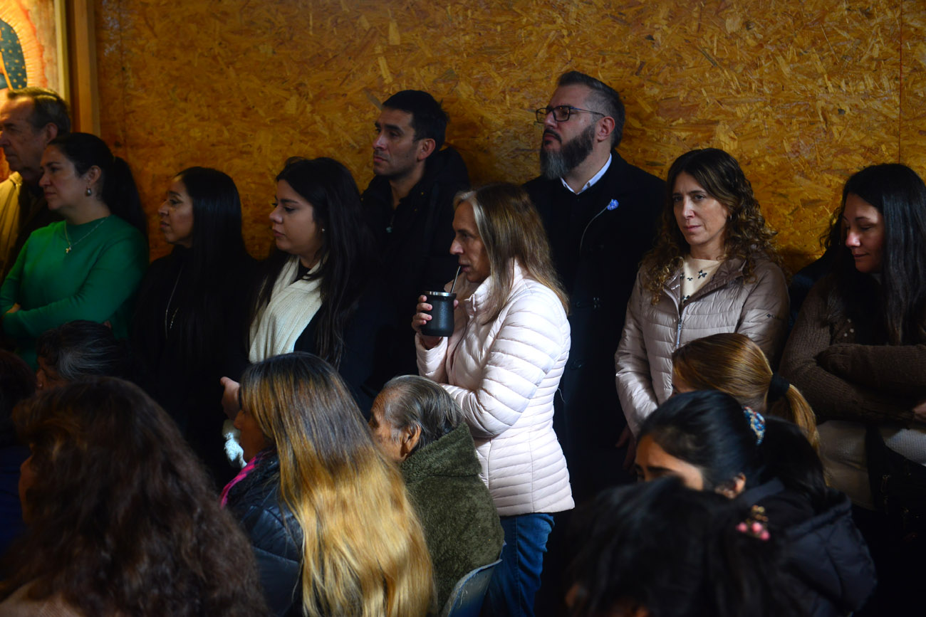 Entre los presentes, hubo funcionarios provinciales y municipales. (Nicolás Bravo / La Voz)