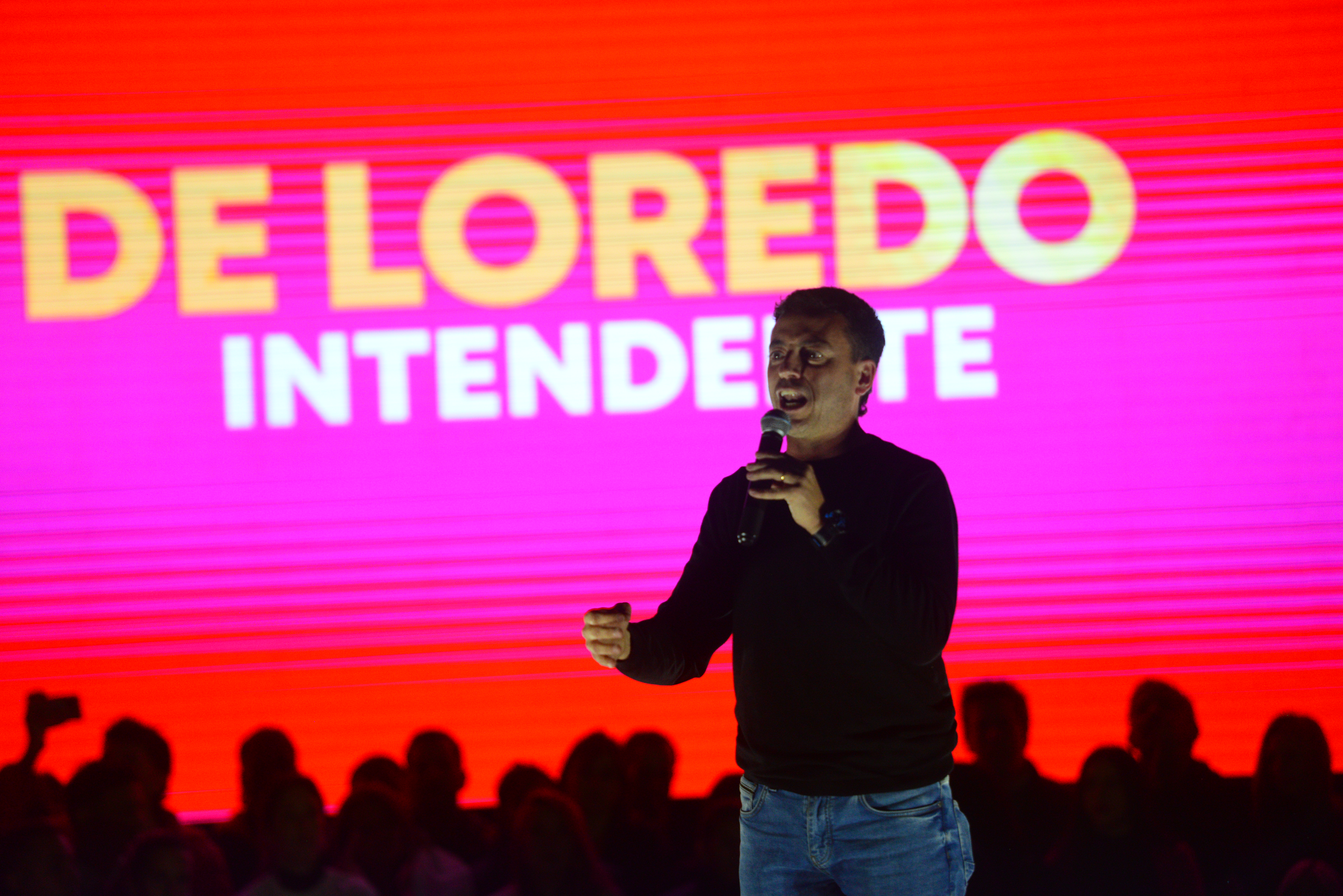 De Loredo, en el club Atenas.