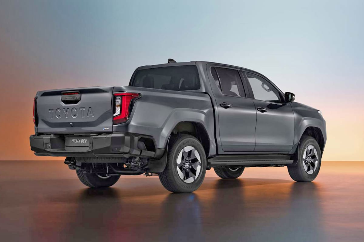 Toyota también confirmó la llegada de una Hilux equipada con sistema de pila de combustible de hidrógeno, que arribará en 2028.
