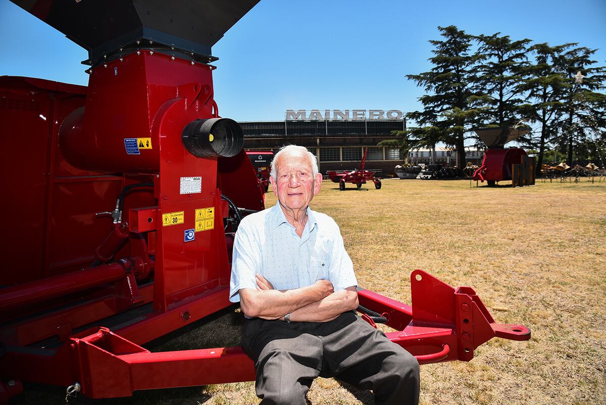 Egar Ramón Lambertini de la empresa Mainero. Implementos agricolas Foto: (Pedro Castillo / La Voz)