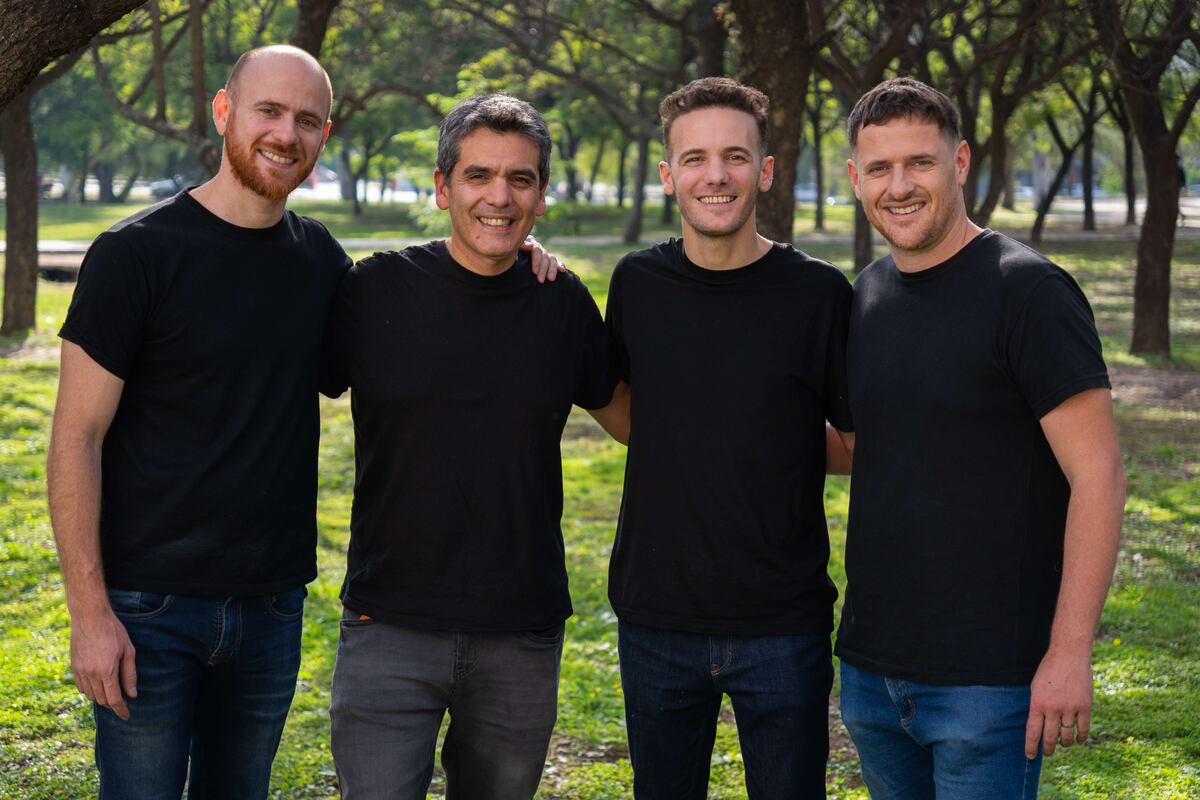 El equipo Pill.ar: Daniel Real (director Tecnológico), Santiago Palma (director de Ciencia y Estrategia), Enzo Moriconi (CEO) y Juan Pablo Real (director de Operaciones). (Gentileza Pill.ar)