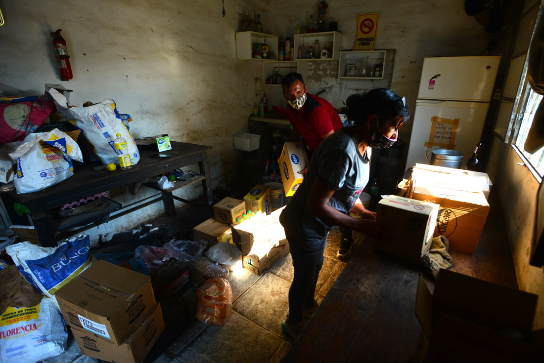 El comedor comunitario y merendero Lucecita de mi Esperanza, en Villa La Tela hace cuatro días que no tiene agua. Desde la empresa Aguas Cordobesas dicen que no son clientes. (Nicolás Bravo)