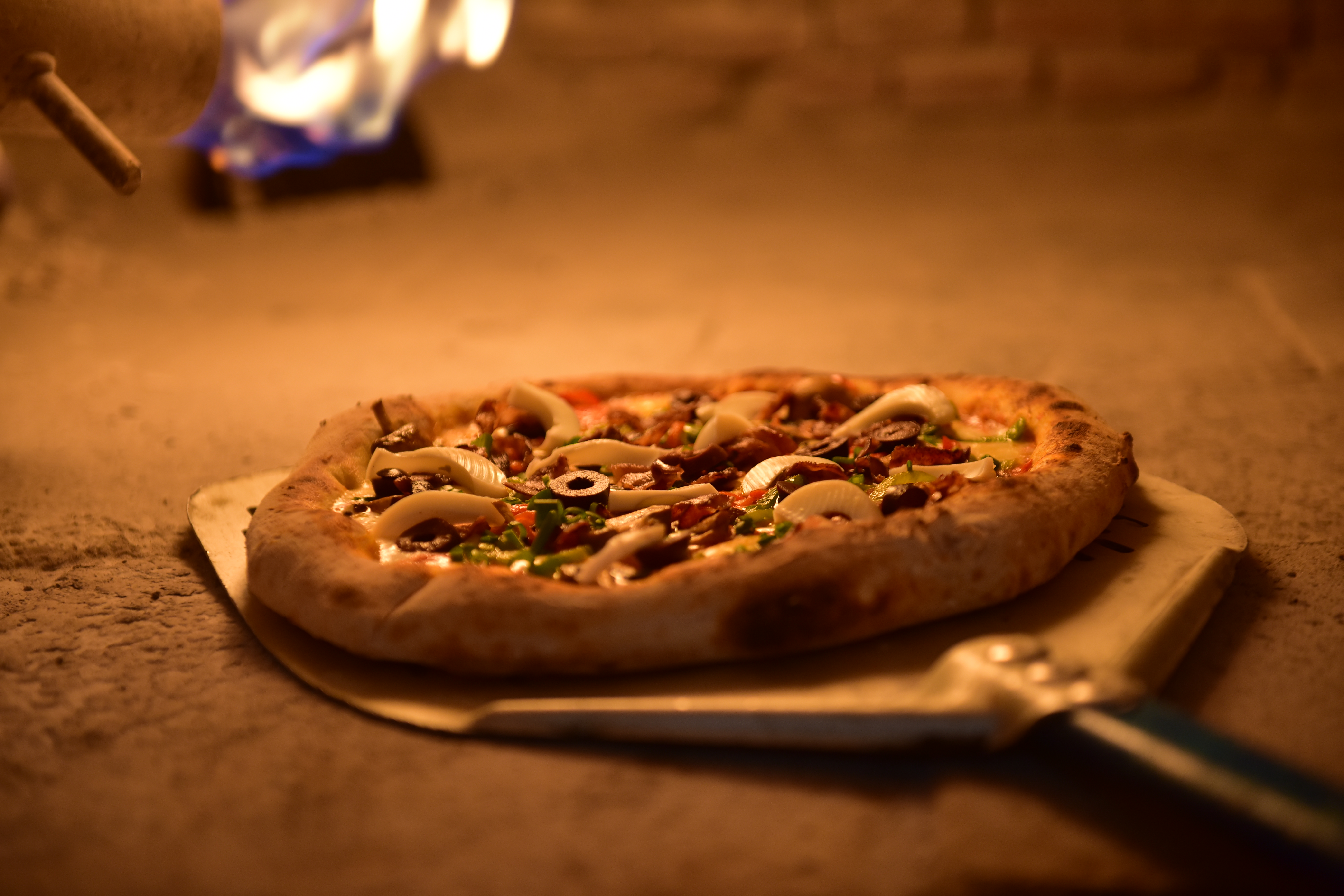 Nelson Casado es el dueño y fundador de Pizza Italia, tradicional pizzería especializada en pastas y en cocina italiana en barrio Alta Córdoba. (Javier Ferreyra / La Voz)