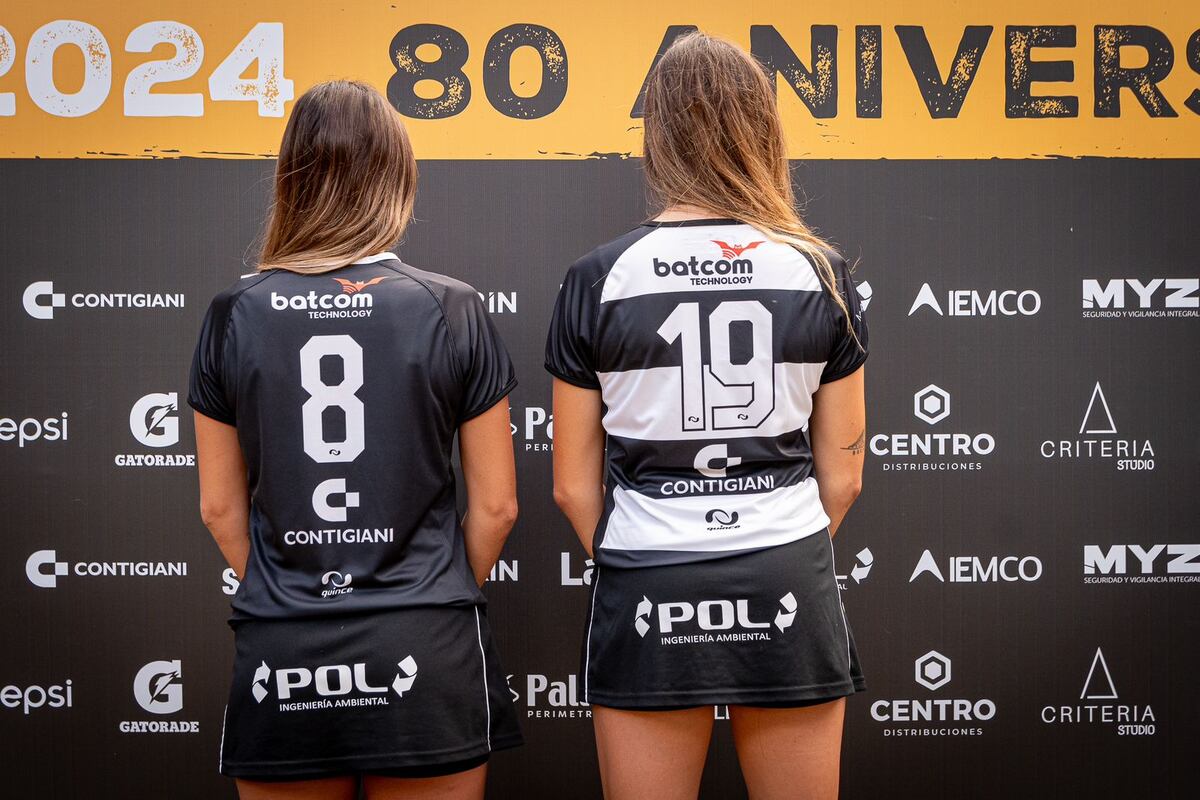 Tala RC presentó la nueva camiseta de hockey y rugby, en el marco del 80º aniversario de la entidad de Villa Warcalde. (Prensa Tala R.C / Marcela Canciani)