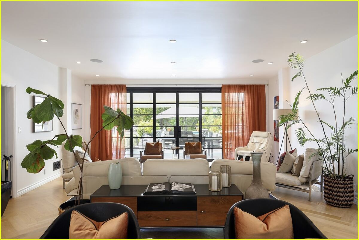 La mansión millonaria de Leonardo DiCaprio. Foto: JustJared.com