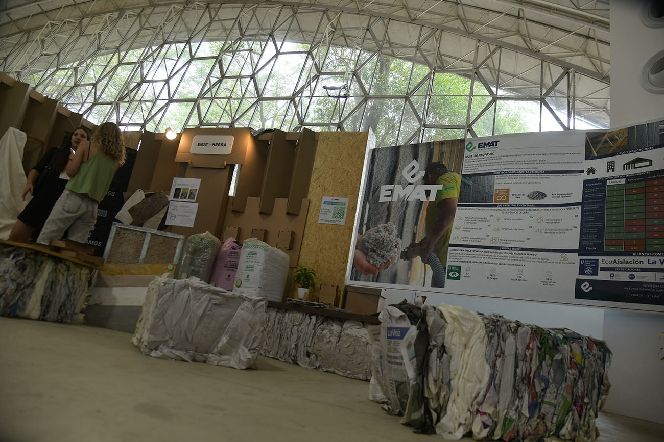 Stands en la Cumbre Mundial de Economía Circular 2023. (Ramiro Pereyra /archivo La Voz)