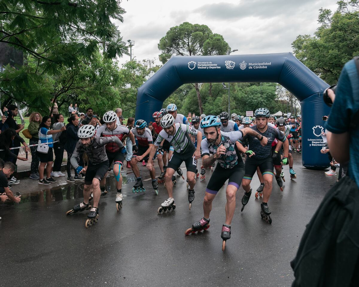 Maratòn de Rollers en el Parque Sarmiento, novedosa competencia que se desarrolló por primera vez en la ciudad de Córdoba. (Prensa Municipalidad de Córdoba)