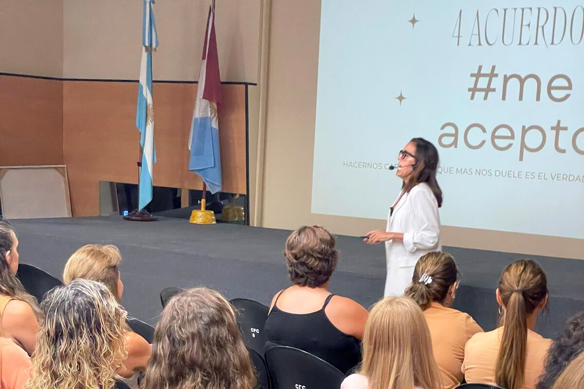 Encuentro del Colegio de Farmacéuticos de Córdoba por el día de la mujer.