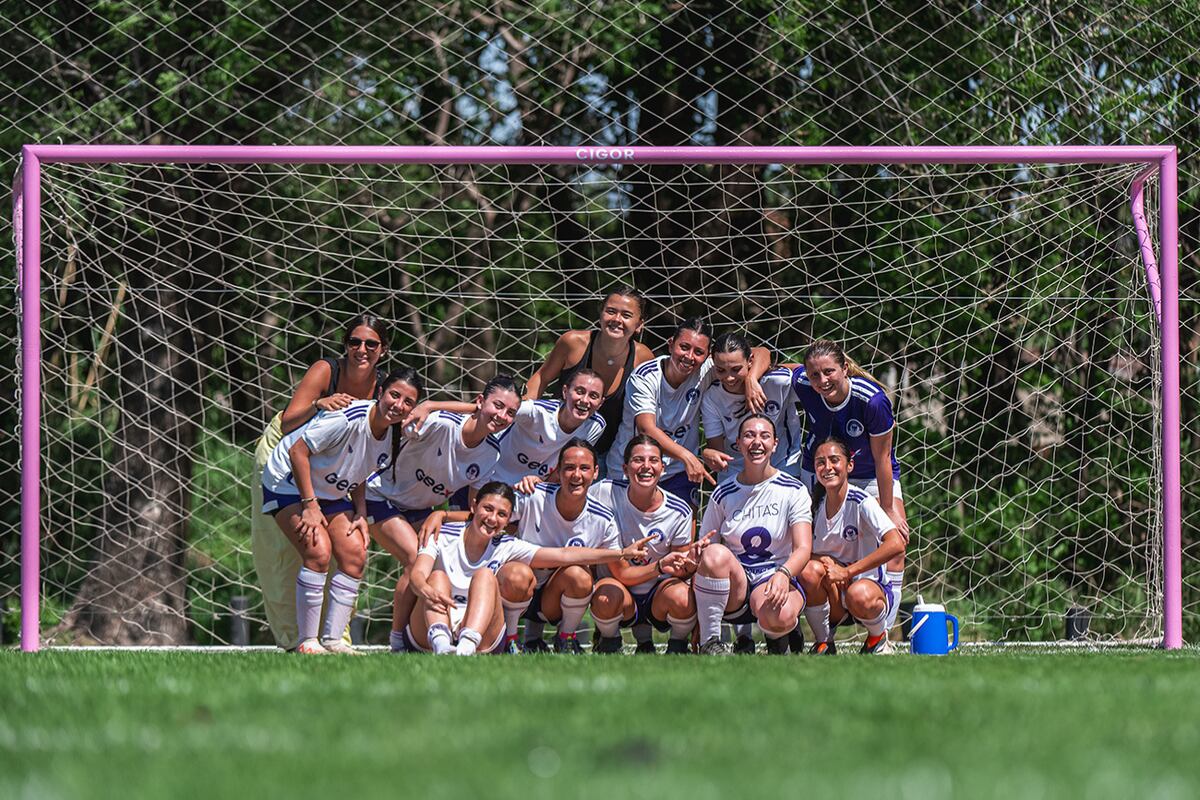 Acción de CIGOR en el campeonato de fútbol femenino CAMPA.