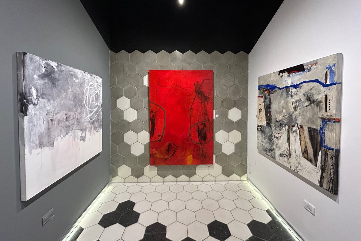 Exposición de arte en la inauguración de del Espacio "Blangino Select".