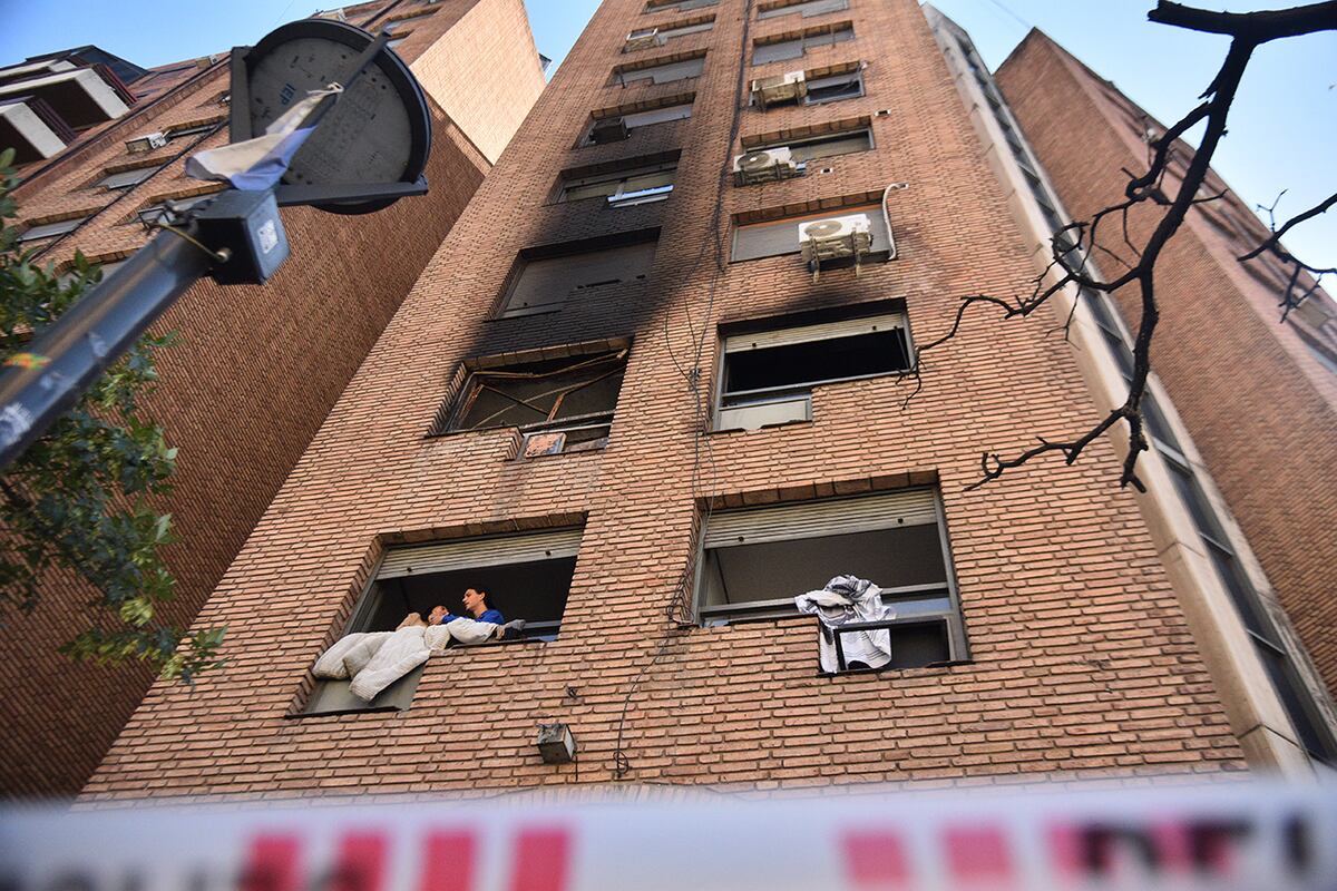 Se incendió un departamento en Nueva Córdoba. (Pedro Castillo / La Voz)