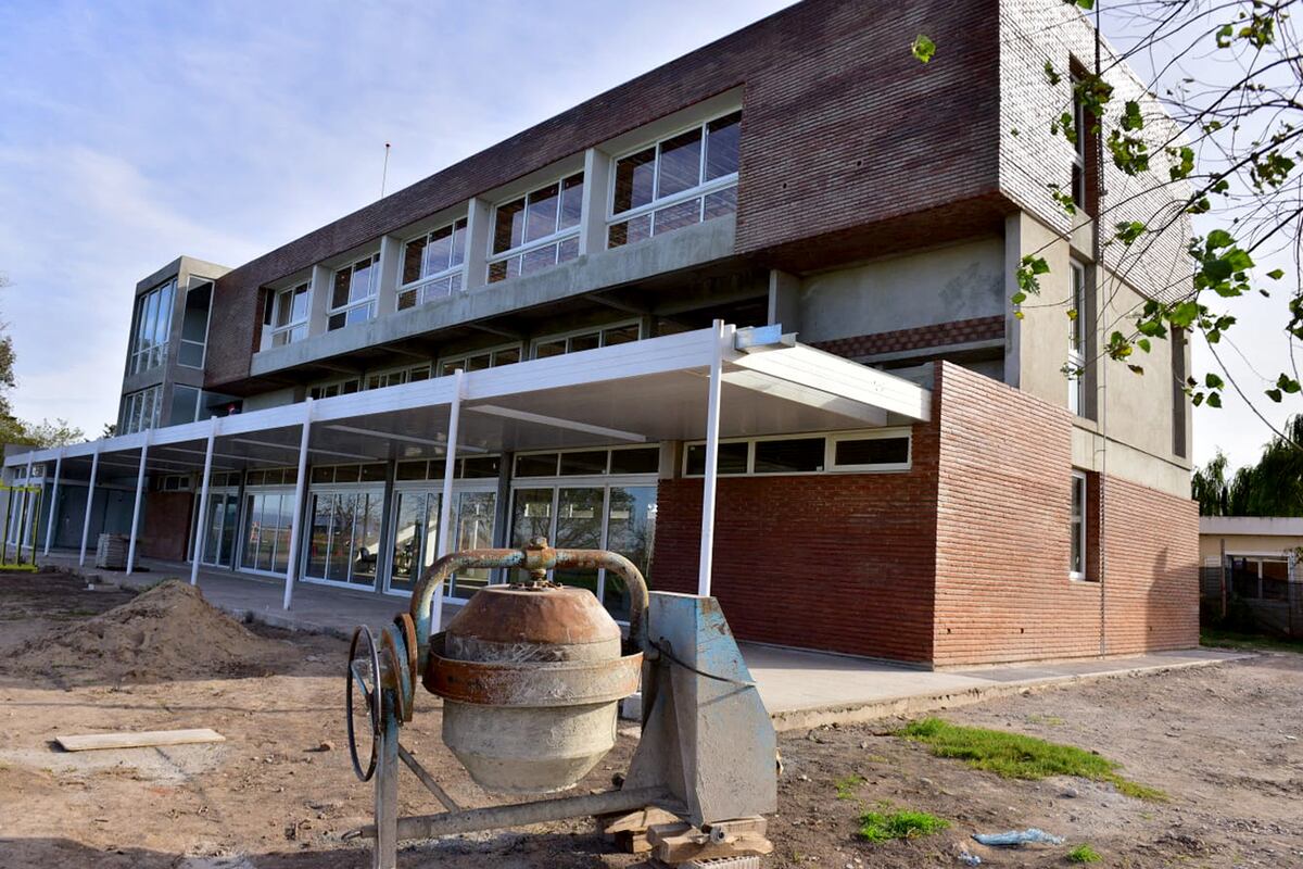 Avanzan las obras del predio de Instituto en La Agustina. (José Gabriel Hernández / La Voz)