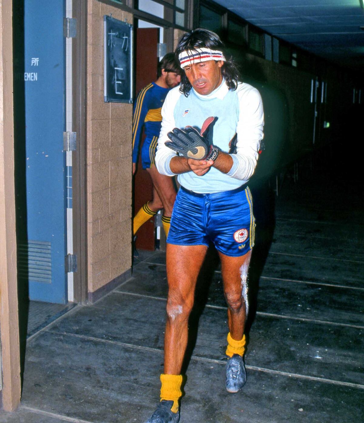 Hugo Gatti, defendiendo los colores de Boca. (Archivo de Gustavo Farías)