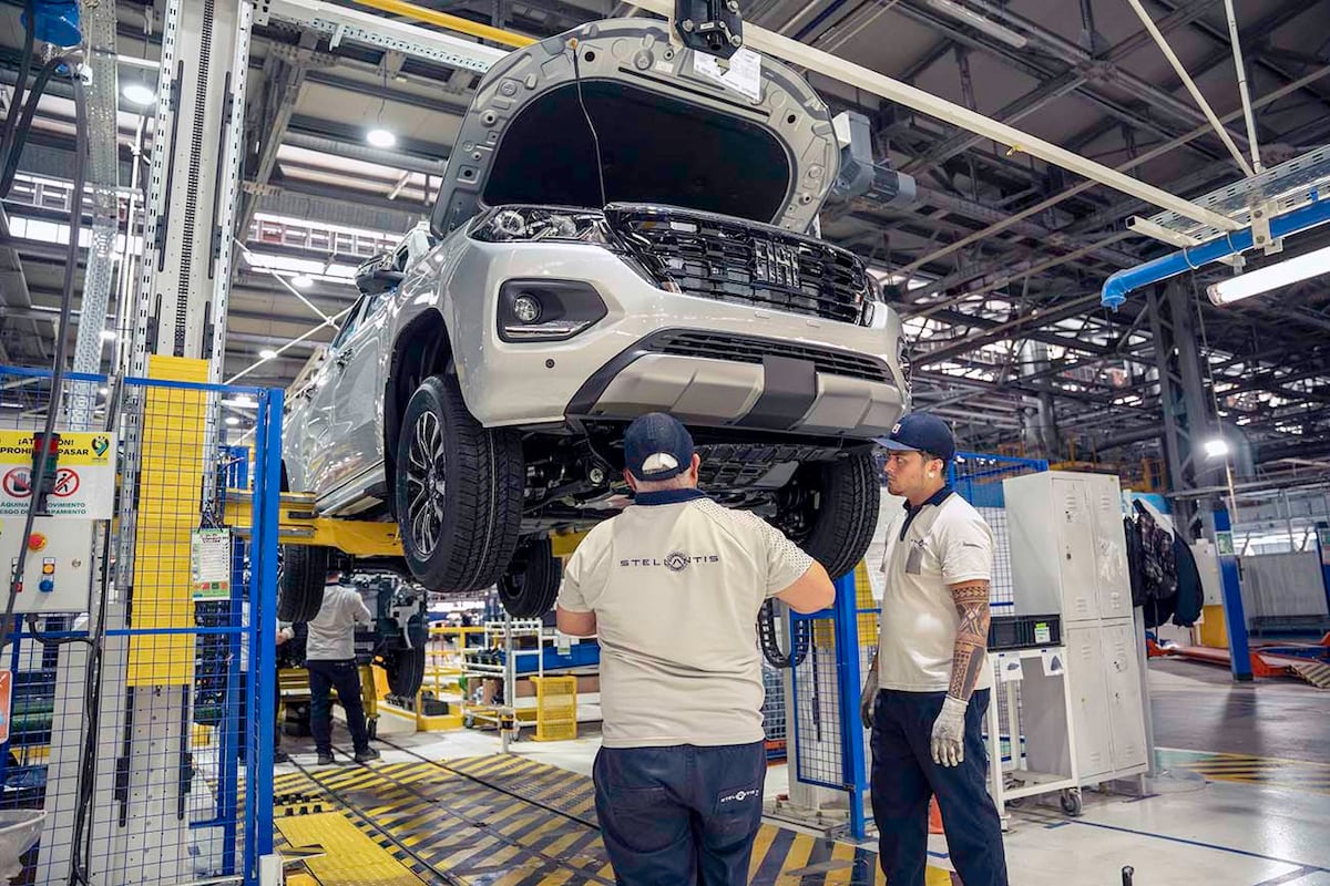 El motor 2.2 litros Multi Jet es un turbo diésel de 200 CV.