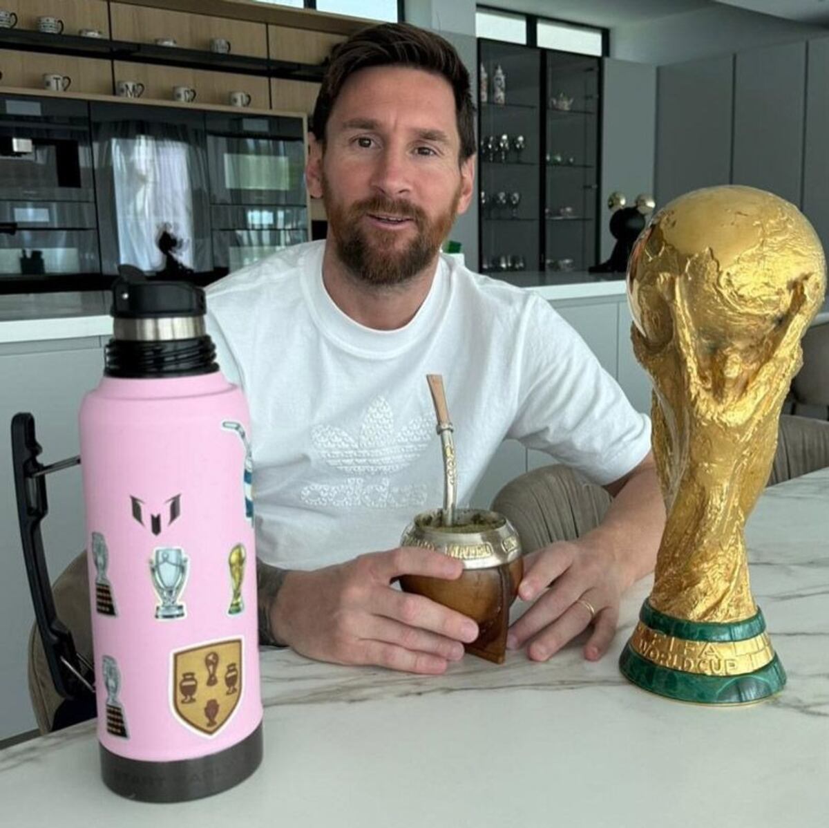 Así es la mansión de Lionel Messi y Antonela Roccuzzo en Funes, cerca de Rosario.