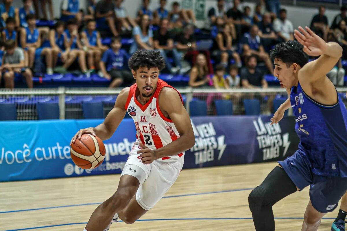 Lee Aaliya está disputando su primera temporada en Instituto y el entrenador Lucas Victoriano resalta su "compromiso" más allá de su talento. (Fiba)