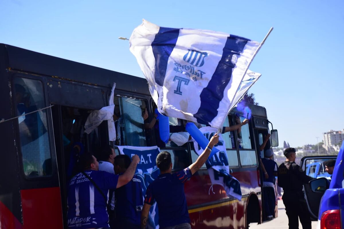 La previa del clásico entre Talleres y Belgrano en el Kempes. (Ramiro Pereyra / La Voz).