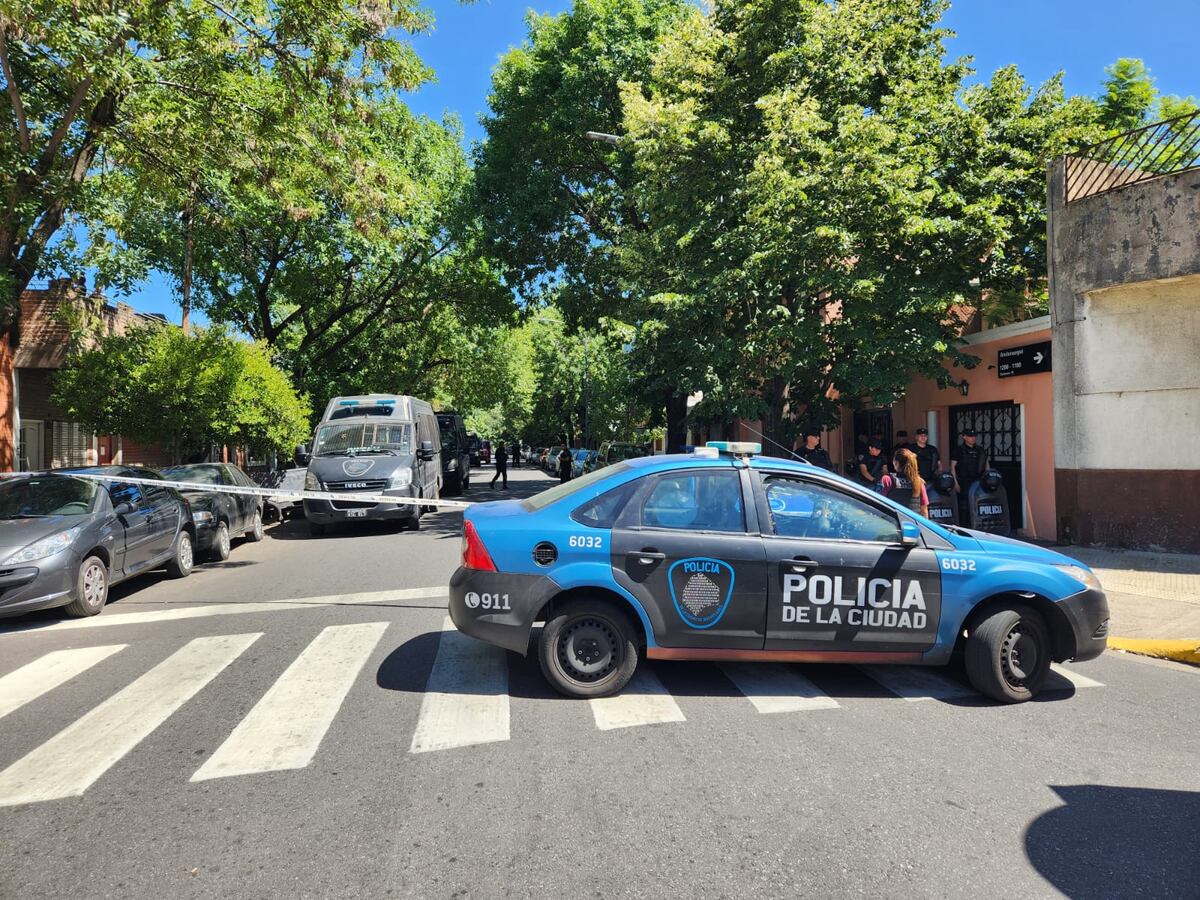 Toma de rehenes en barrio Parque Chas, ubicado en la zona norte de la Capital Federal. (La Voz)