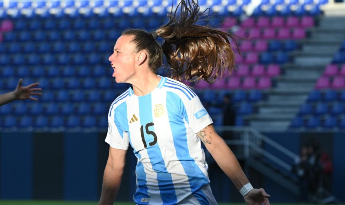 Florencia Bonsegundo Selección Femenina de Fútbol Argentina