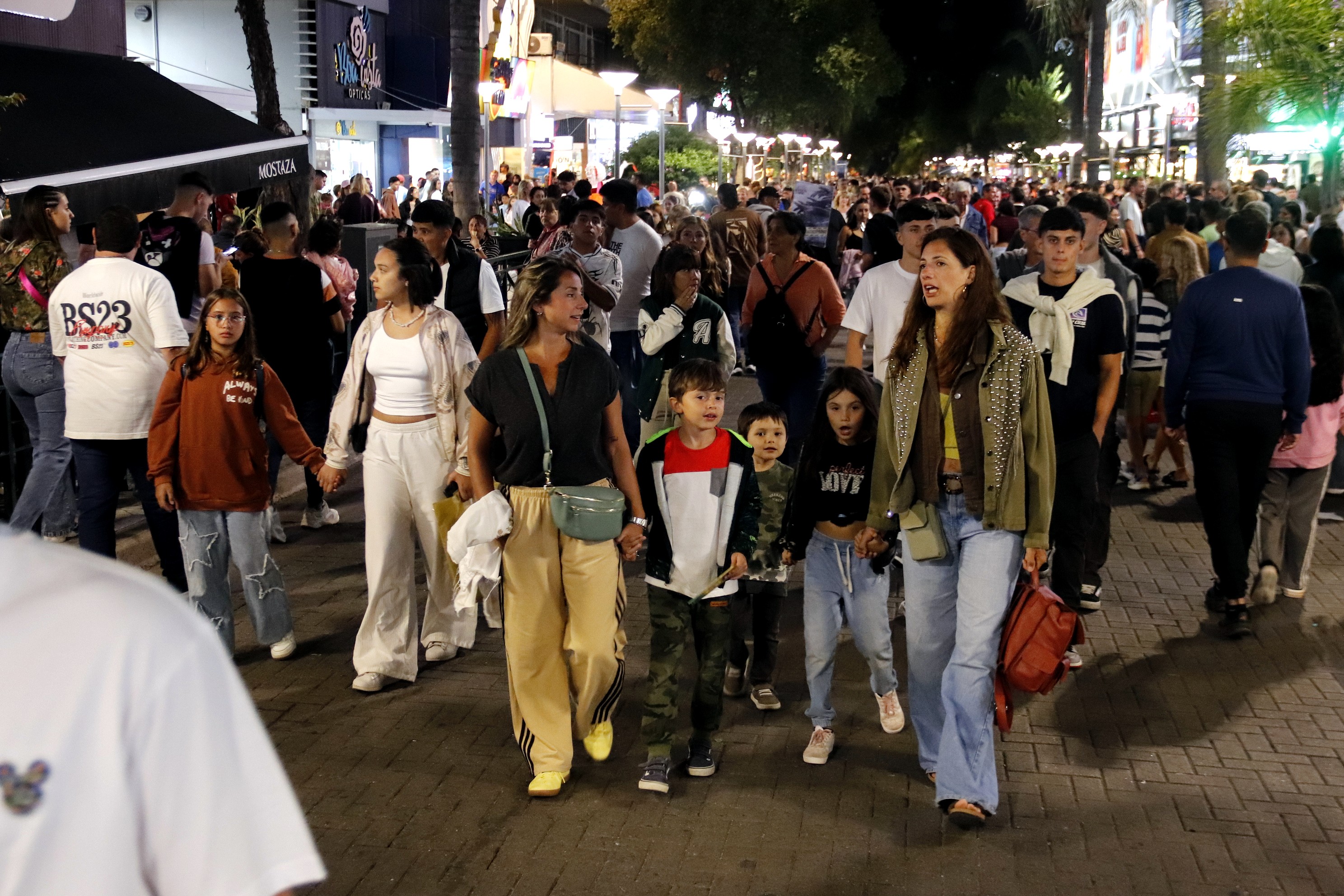 El fin de semana extralargo de Carnaval se transformó en el momento pico de movimiento turístico en Córdoba. (Yanina Aguirre / La Voz)