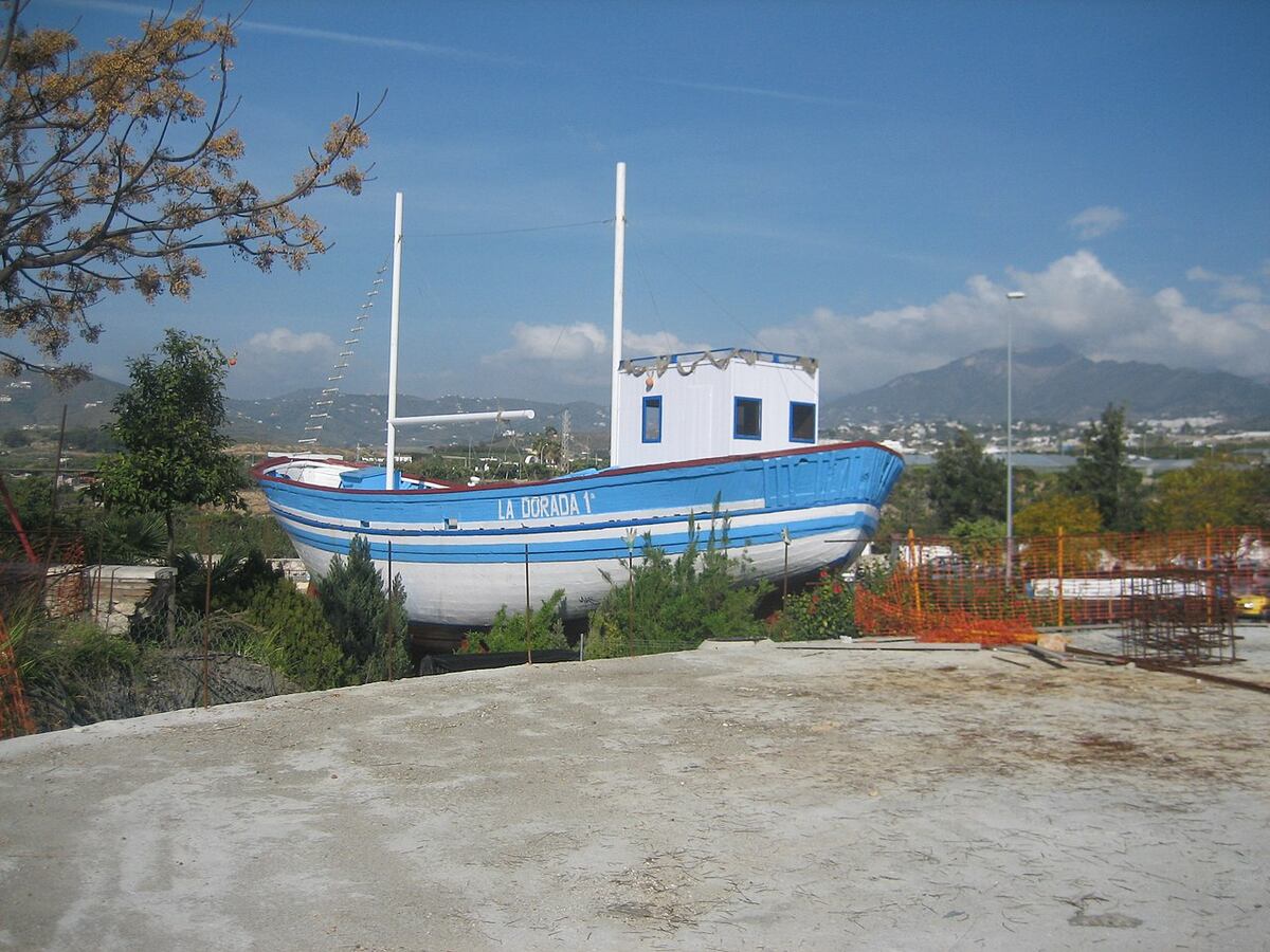 Réplica de La Dorada, el barco de Chanquete en la localidad malagueña de Nerja. (Wikipedia)