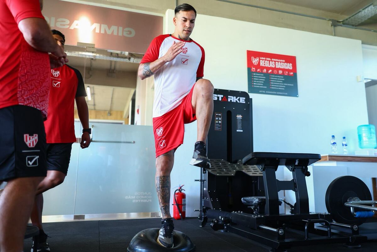El equipo de Daniel Oldrá comenzó los entrenamientos en La Agustina. El delantero Franco Jara y el arquero Lautaro Maldonado son las primeras incorporaciones. (Prensa Instituto)