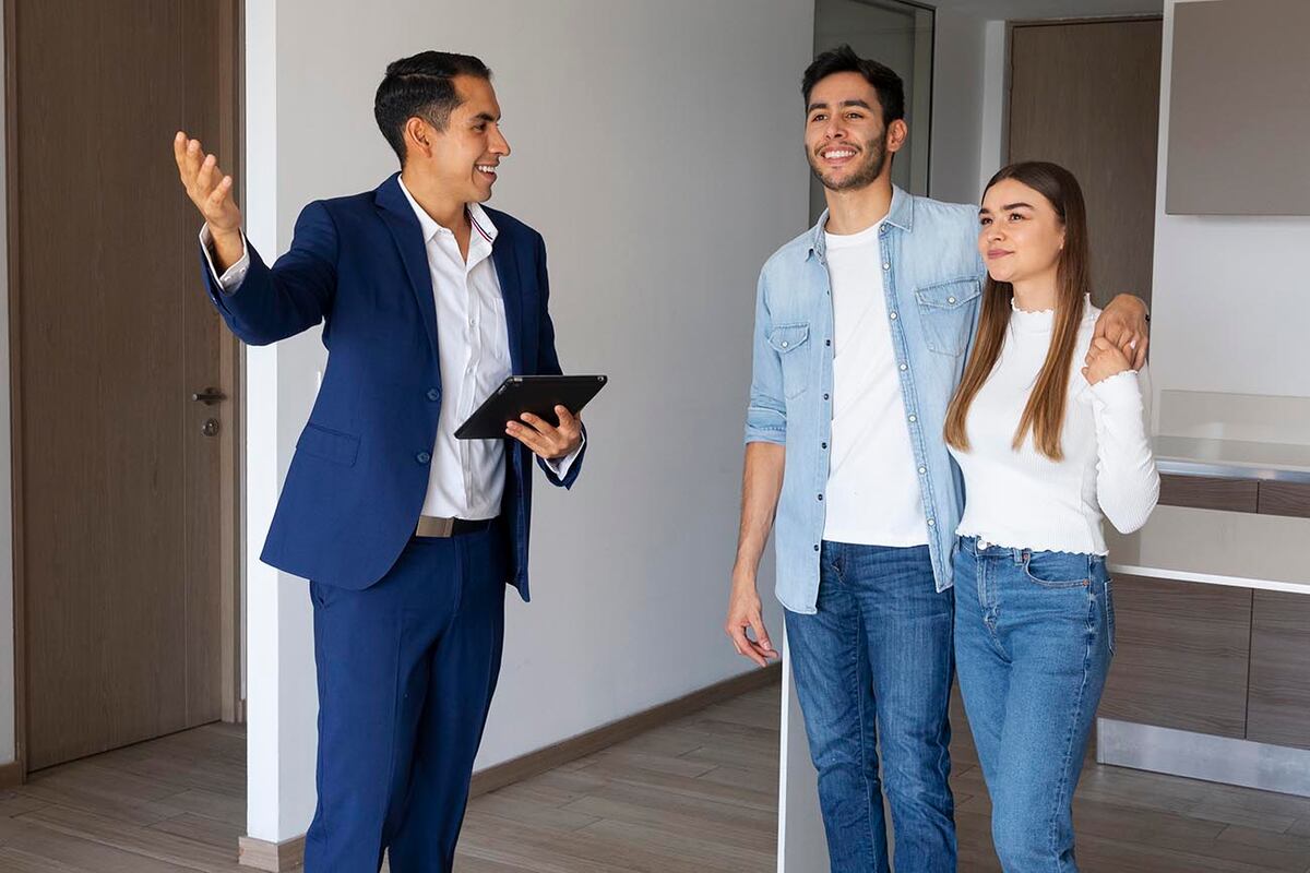 En línea con brindar mejores experiencias a los clientes y aportar procesos más transparentes, la innovación tecnológica en el sector inmobiliario refuerza un cambio de paradigma al que cada día se suman profesionales.