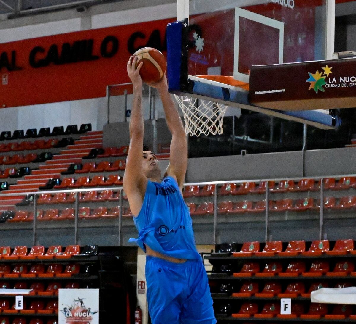 El pivote cordobés, formado en España, Gonzalo Bressan tiene nuevo equipo: jugará en el Castellón de la segunda categoría, la competitiva LEB Oro. (Prensa CAB)
