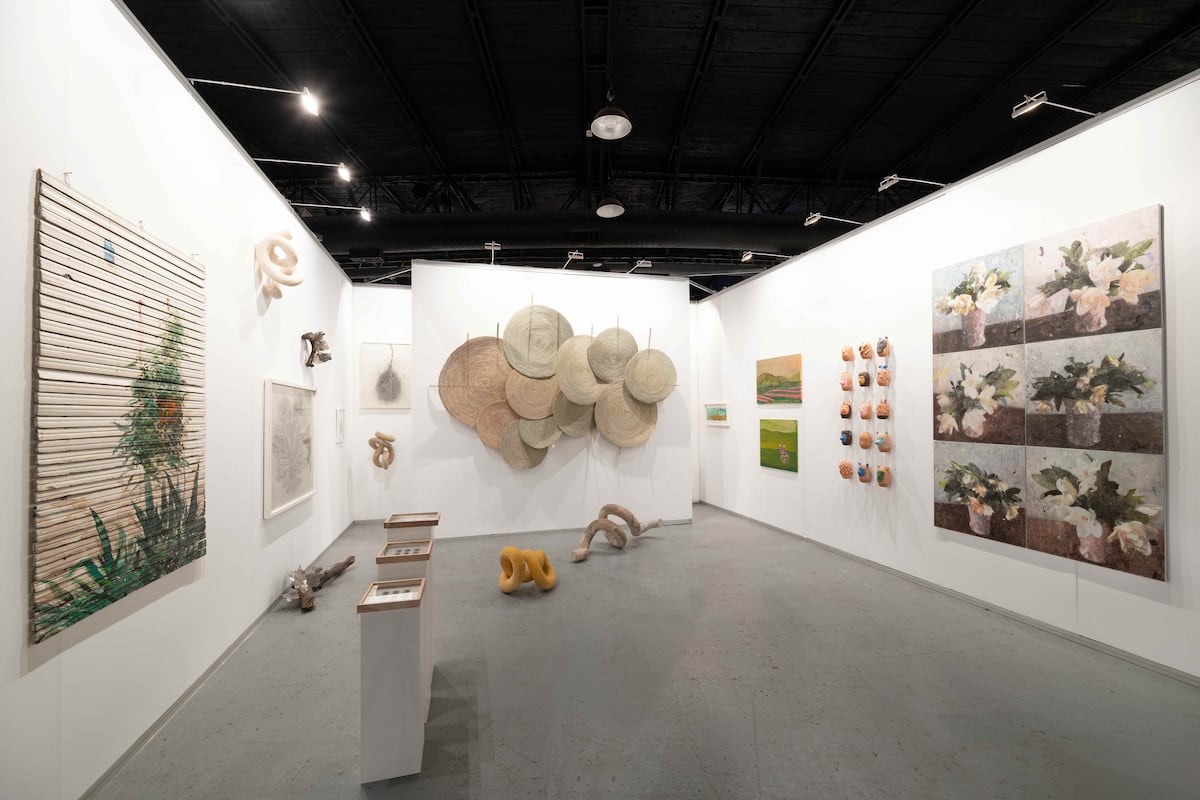 La feria Arteba contó por sexta vez con la galería The White Lodge, presente con la exposición “Naturaleza del futuro”.