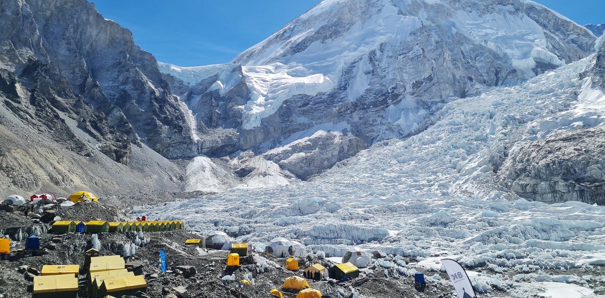 Cambio climático: el deshielo del Everest desenterró a los fantasmas del pasado