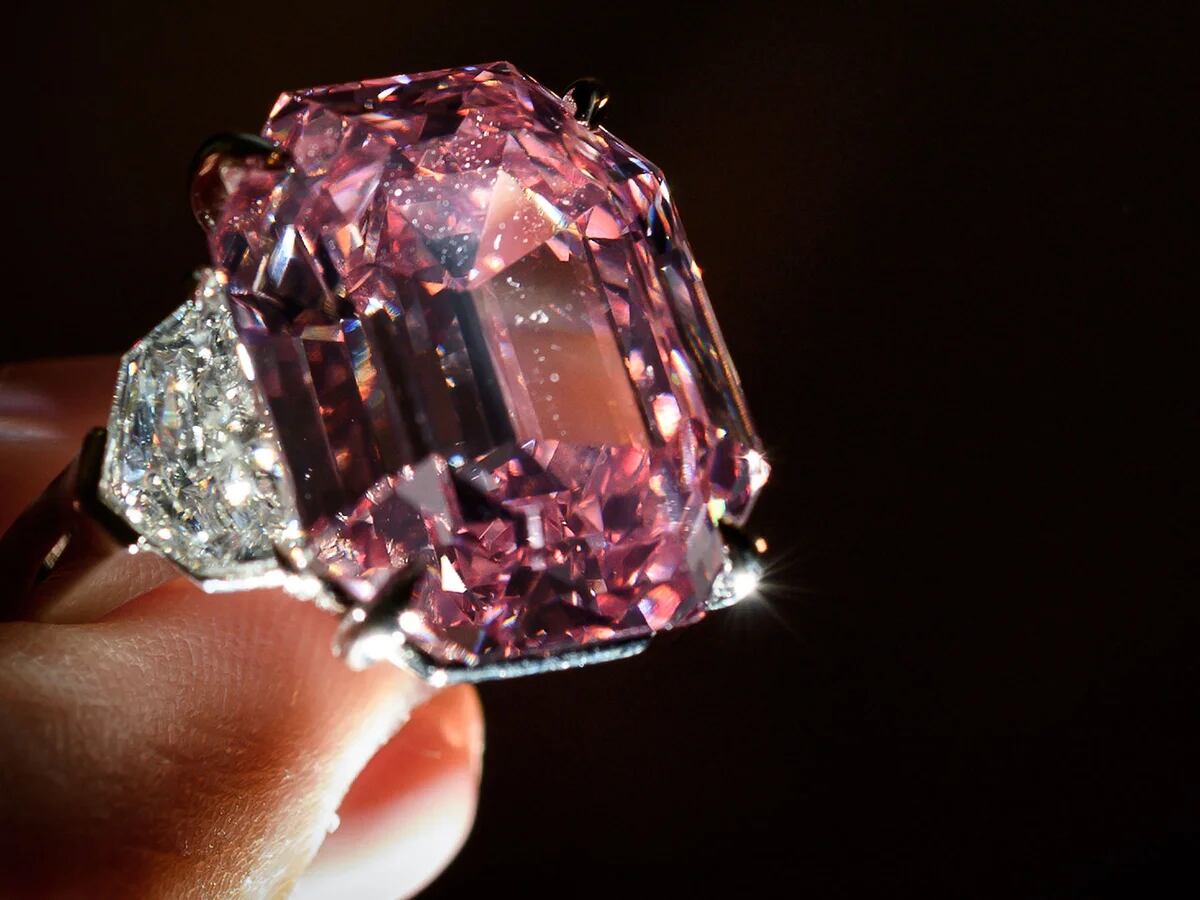 Diamante rosa. Considerados maravillas de la naturaleza.