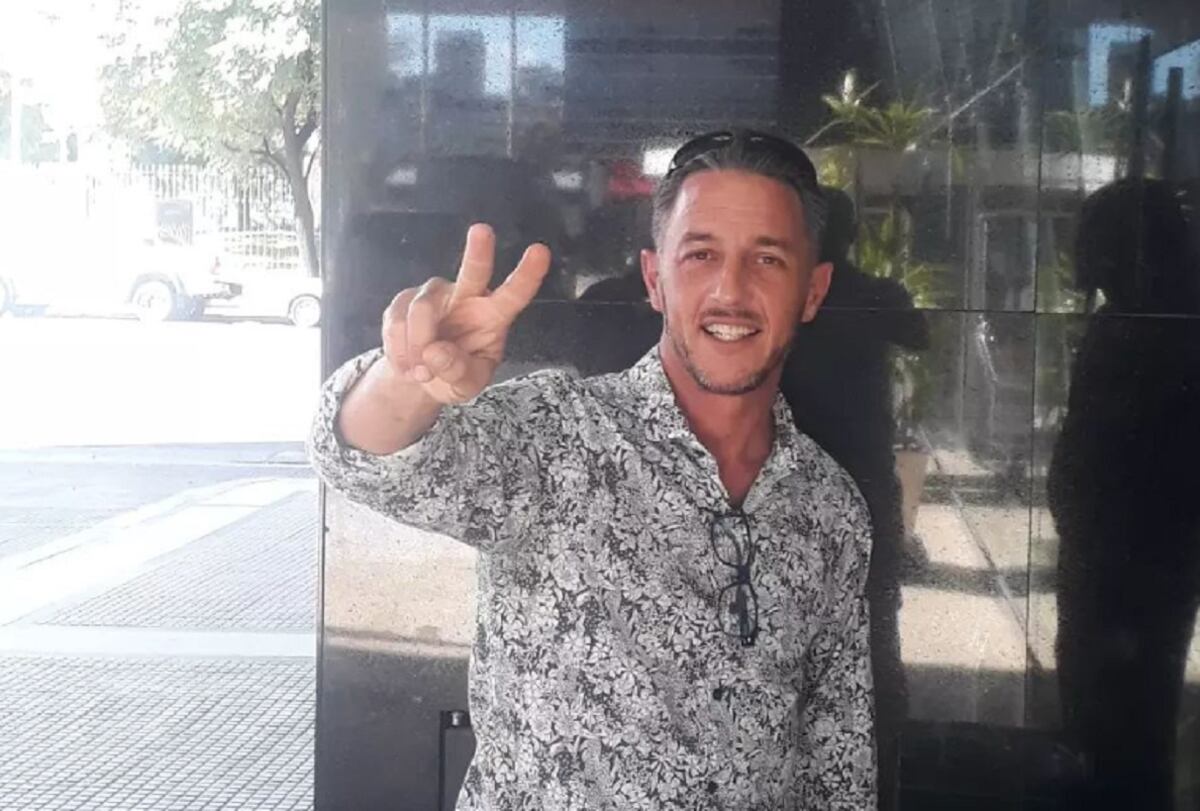 Piden elevar a juicio la causa contra Gastón Mercanzini, el hombre que le arrojó un botellazo a Milei