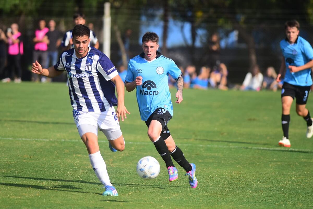 El clásico de reserva entre Belgrano y Talleres. (José Gabriel Hernández / La Voz).