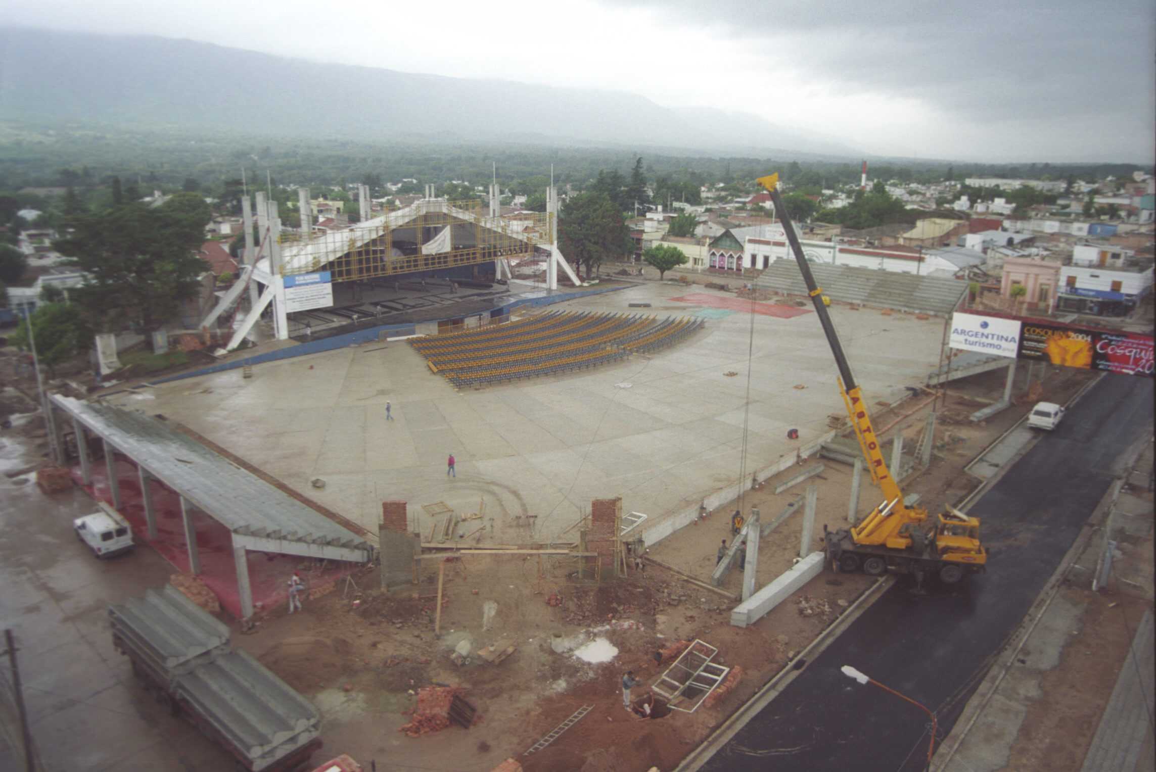 La Plaza del Folklore en su última gran remodelación en 2005, cuando se terminaron las tribunas y se cambiaron las butacas de las plateas (La Voz/Archivo).