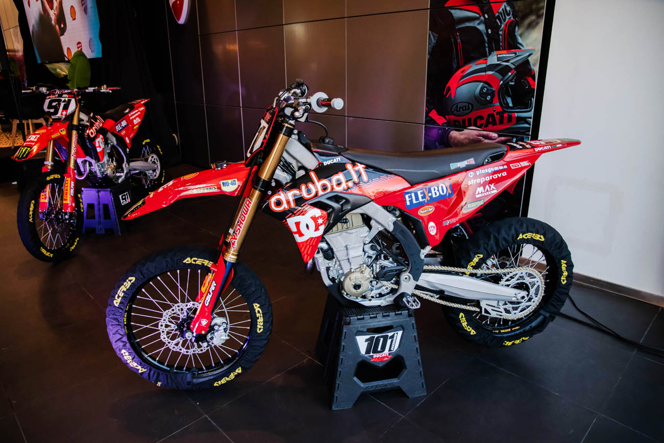 Ducati Desmo 450MX.