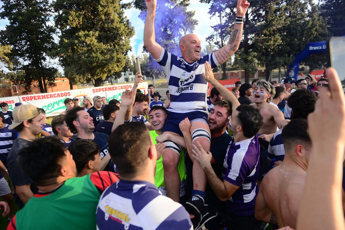 Carlos Paz RC se coronó campeón del Súper 8 A en un partidazo frente a Hurones de Catamarca. (Javier Ferreyra / La Voz)
