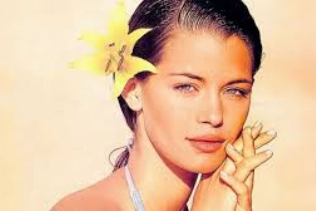 Paula Colombini en una foto retro cuando era modelo (Captura de pantalla).