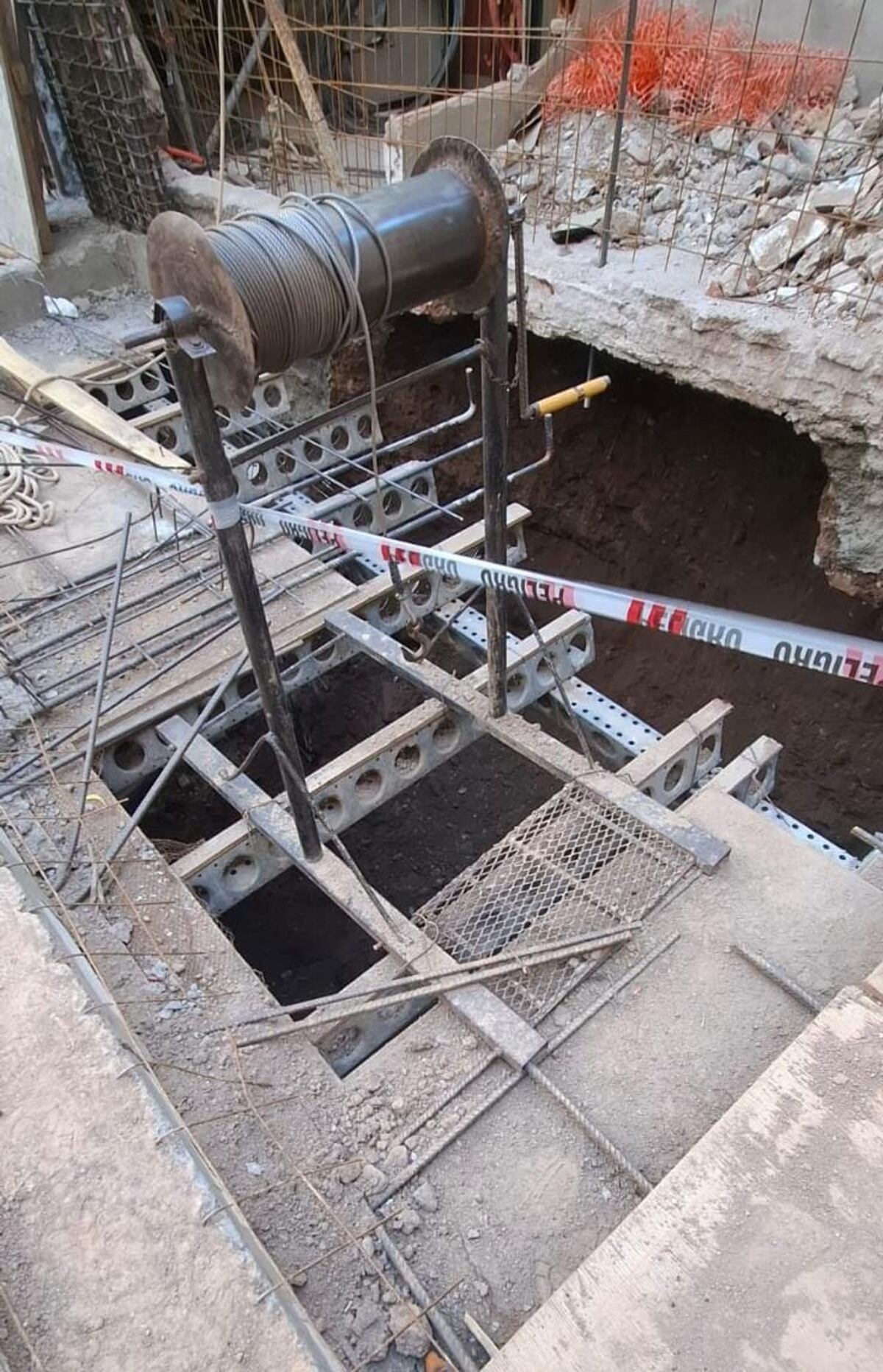 Desmoronamiento en un edificio en construcción de Nueva Córdoba. (Policía)
